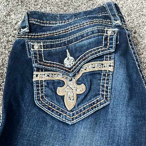 Rock Revival Skinny Jeans - Picture 2 of 5